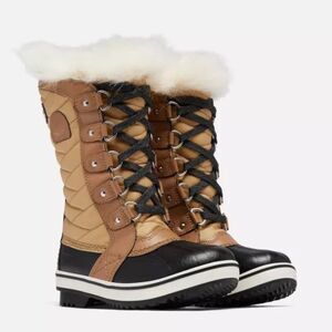 Sorel TOFINO™ II YOUTH WATERPROOF BOOT NEW with tags Size 3 Color: Curry, Elk